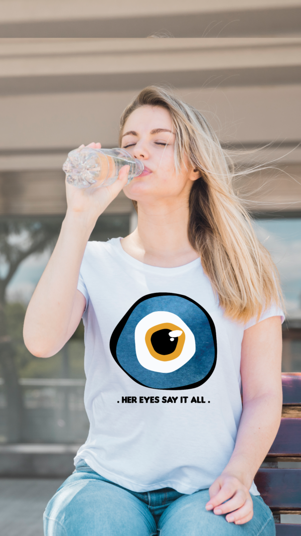 Her eyes T-shirt